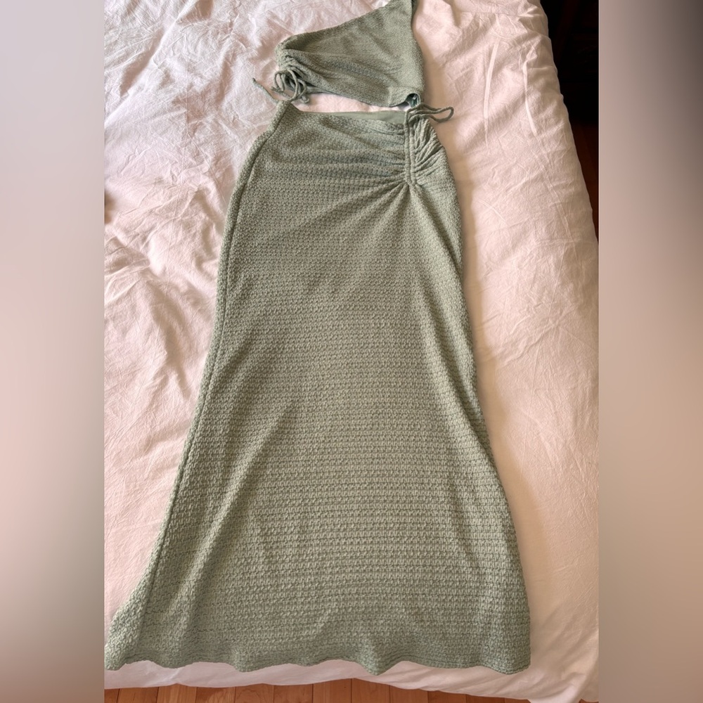 One-Shoulder Knit Maxi dress in Pale Sage - Picture 6 of 7